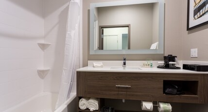 Holiday Inn San Marcos-Convention CTR Area Room Type - 2 Queen Deluxe Nonsmoke