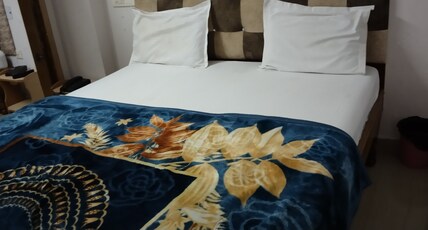 Hotel God Gift Room Type - Deluxe Room with Free WIFi