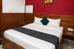 Hotel Rudra I Affordable Rooms