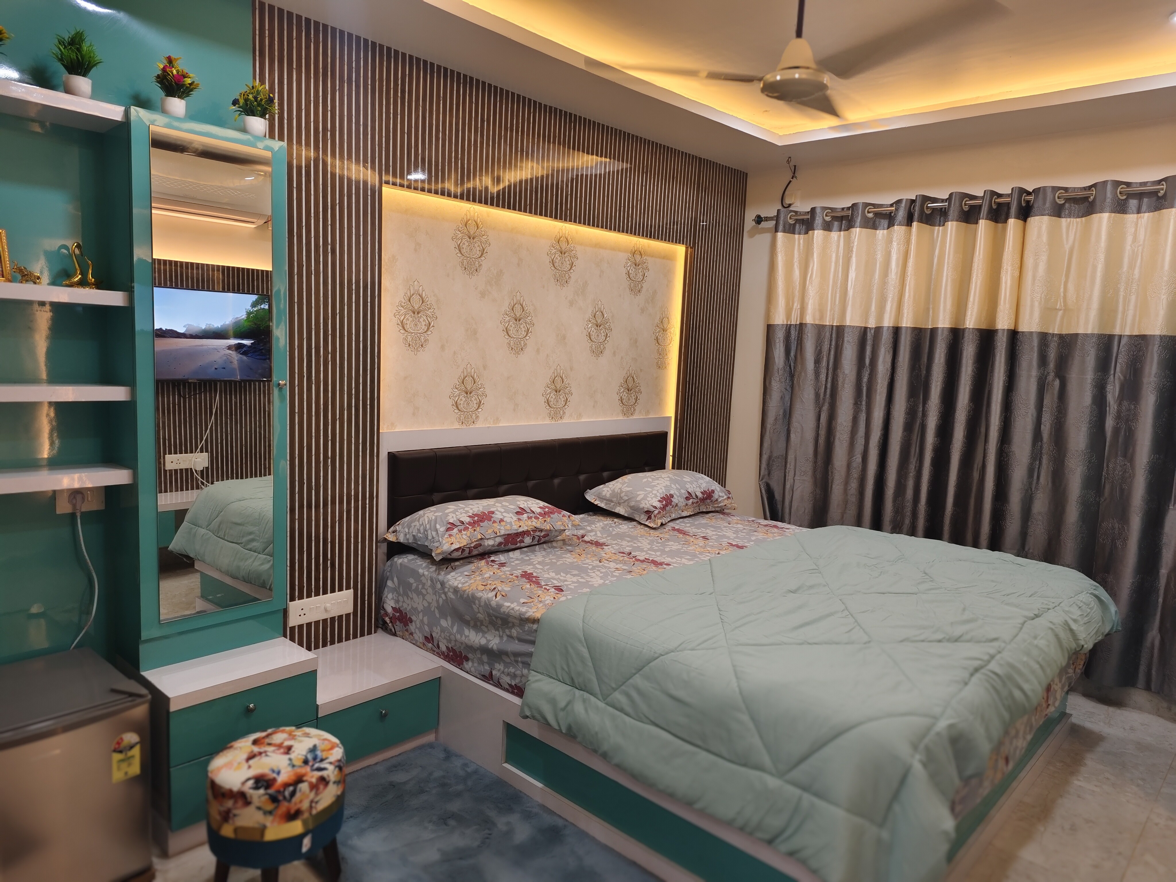 Entire 1 BHK Coastal Apartment - Tap to explore photos