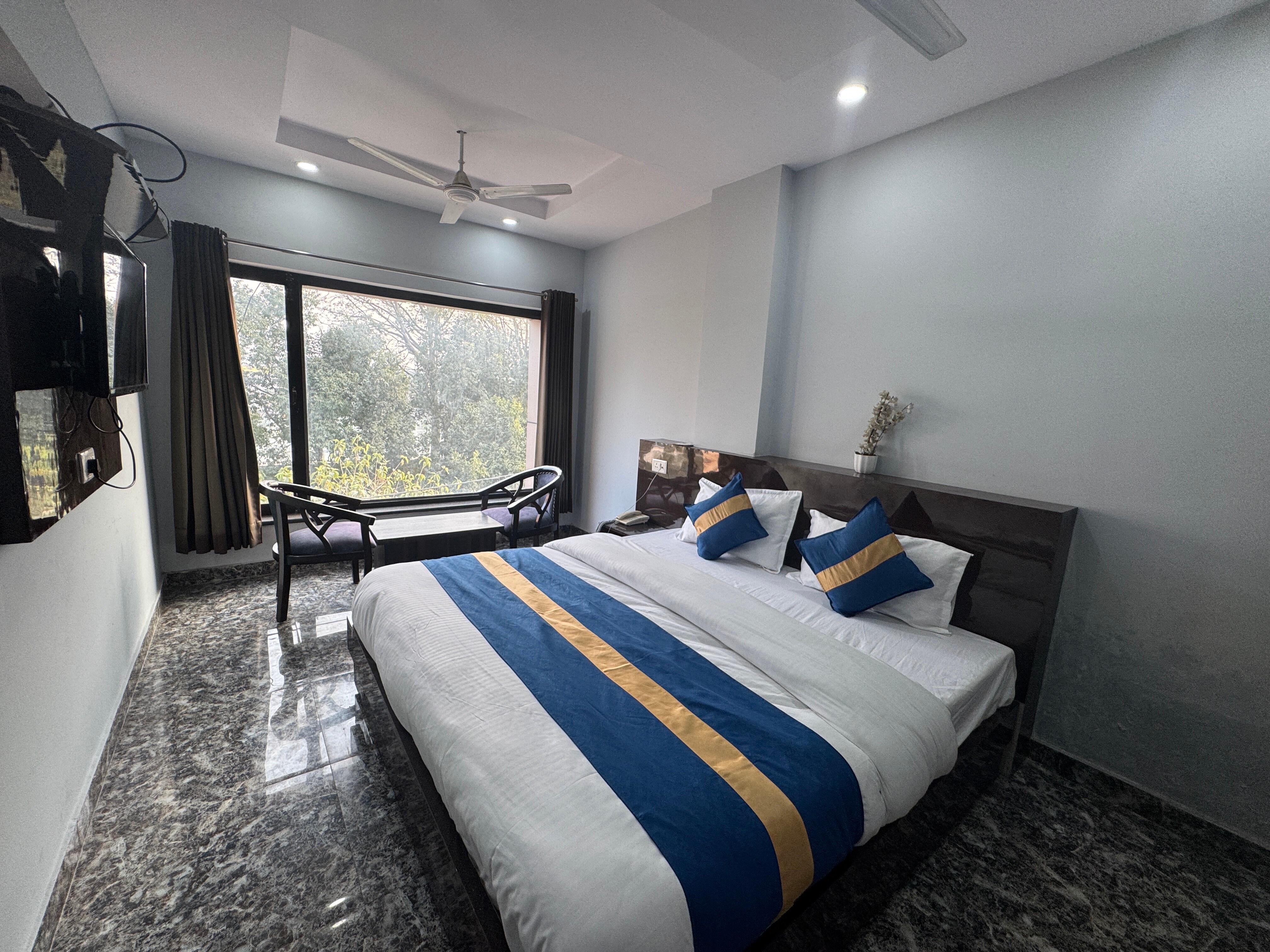 Hotel Suraj By T And M Hotels - Tap to explore photos