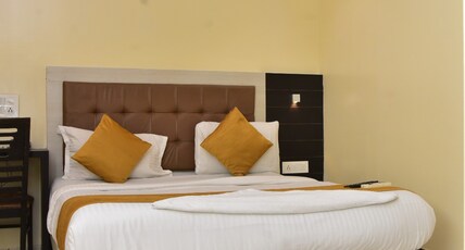 Hotel Embassy Suites Room Type - Deluxe AC Room