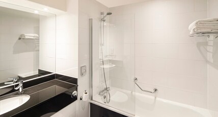 Crowne Plaza Solihull Room Type - 2 Single Beds Standard