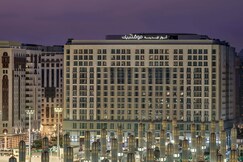 Anwar Al Madinah Movenpick Hotel