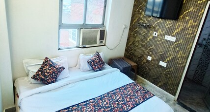 Amisha Home Stay - Near Jal Mahal, Jaipur Room Type - Deluxe Room Amisha Home Stay - Near Jal Mahal, Jaipur Room Type - Deluxe Room
