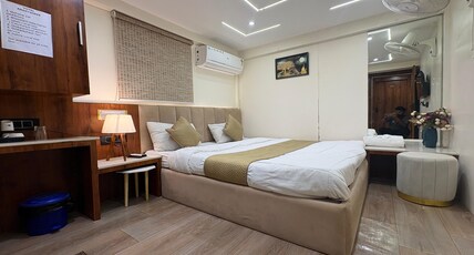 Hotel Anantshree near Mahakaleshwar Temple Ujjain Room Type - Luxury Room