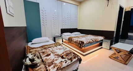 SKPlaza Room Type - Super Luxury Triple Bed Room