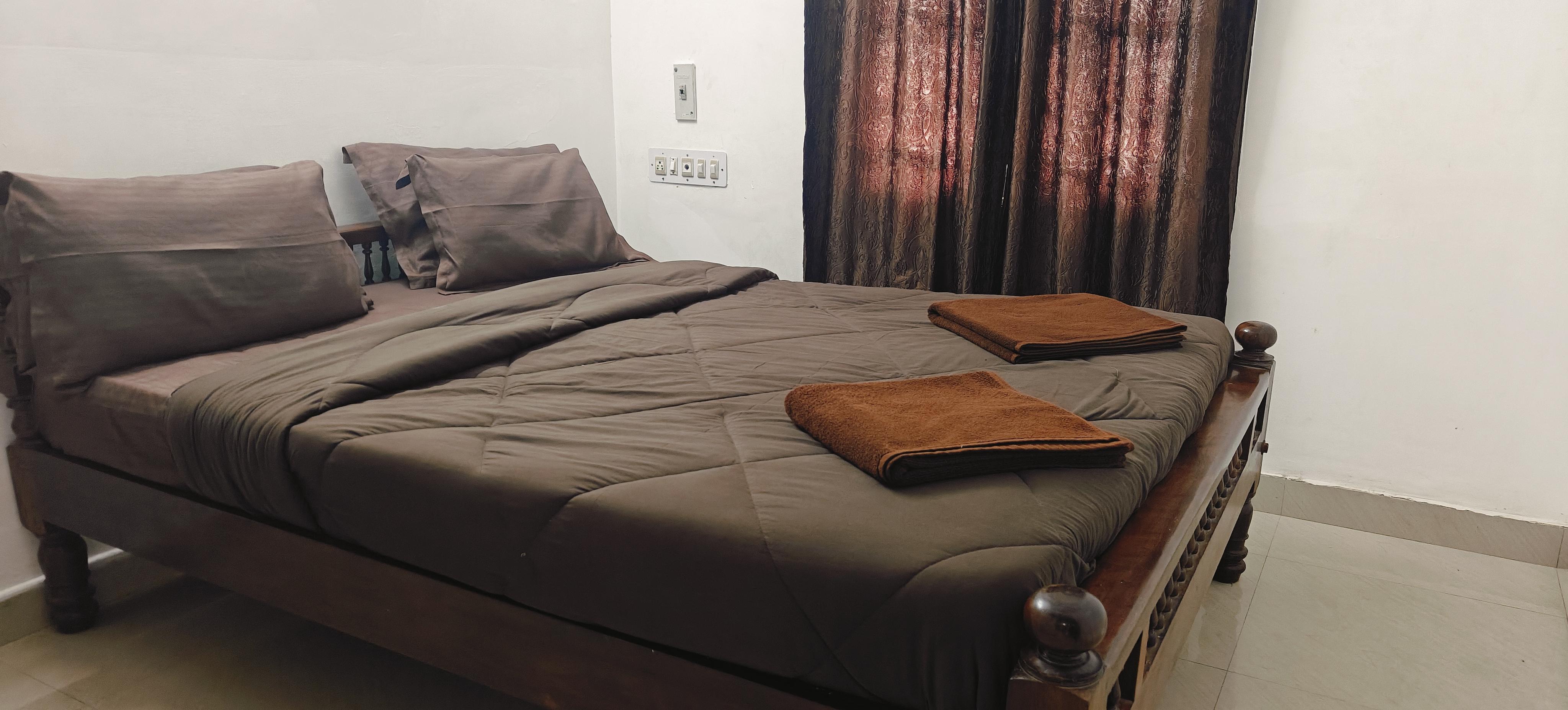 Govind 2 BHK Villa-Near Rock Beach - Tap to explore photos