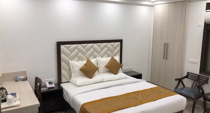 Lemon Green Residency Room Type - Standard