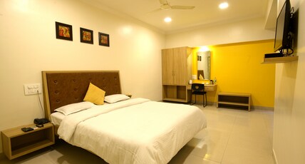 Hotel Maratha Palace Room Type - DELUXE AC