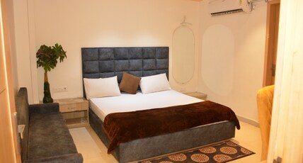 The Kuber Hotel Room Type - Deluxe Room