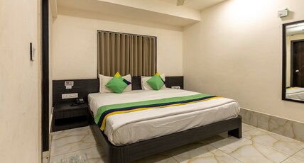 Treebo Oscar Room Type - Economy Room Treebo Oscar Room Type - Economy Room
