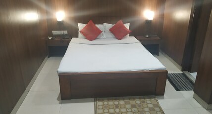 HOTEL DEODUTT Room Type - Super Deluxe Room