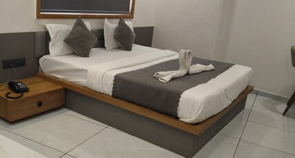 HOTEL VB INN Room Type - Deluxe Room