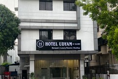 HOTEL UDYAM GLORY