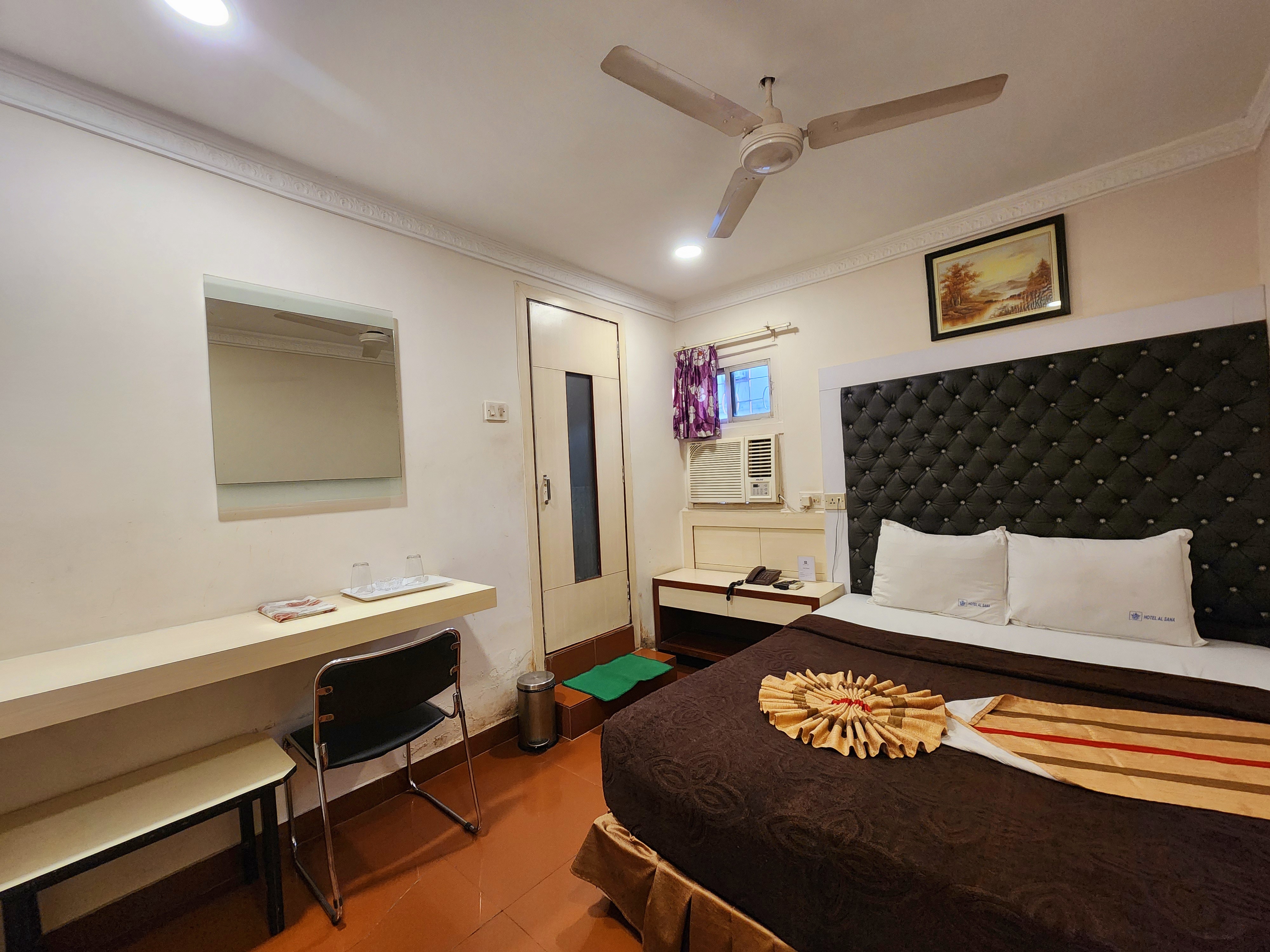 Hotel Al Sana 550 meters from Esplanade Metro - Tap to explore photos