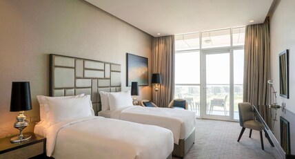 Radisson Hotel, Dubai Damac Hills Room Type - Standard - Golf Course View Radisson Hotel, Dubai Damac Hills Room Type - Standard - Golf Course View