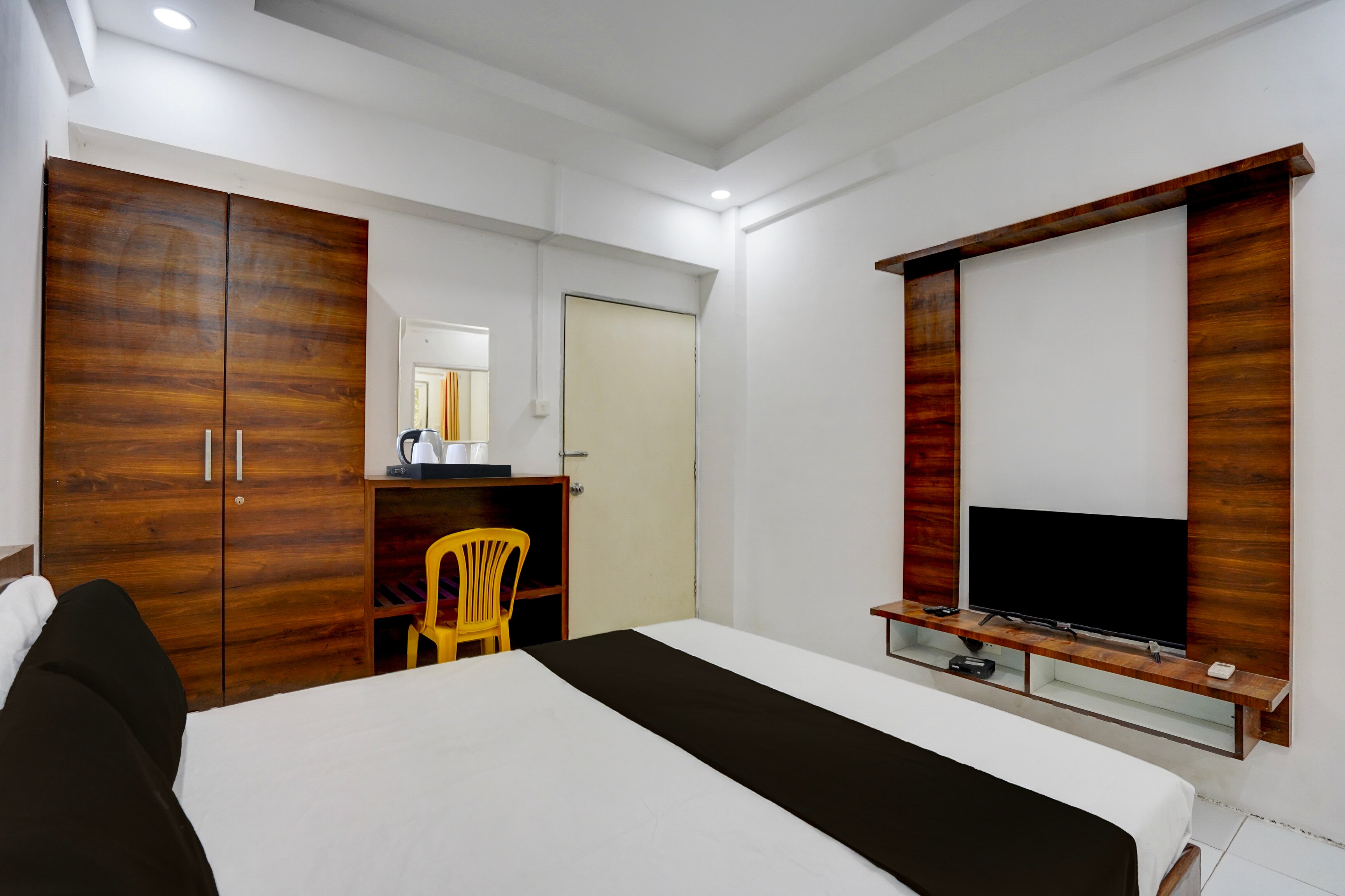 Collection O Warje Pune Formerly Choice Guest house - Tap to explore photos