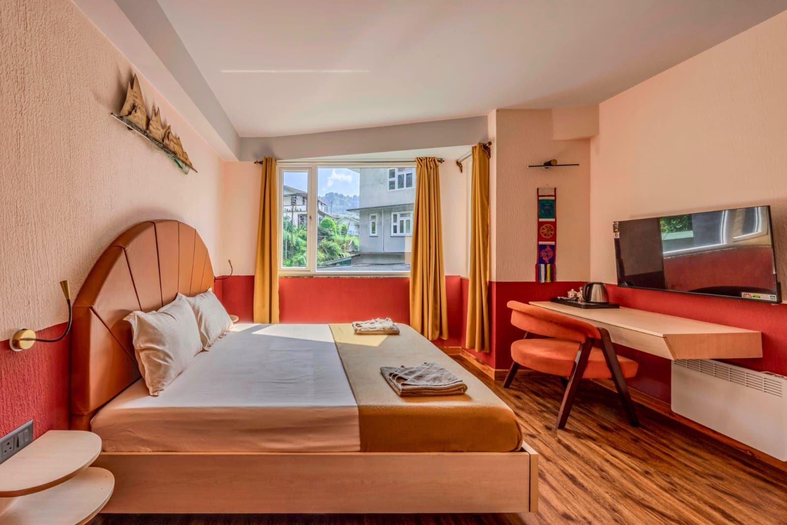 Himalayan Hues | Serene with Kanchenjunga Views - Tap to explore photos