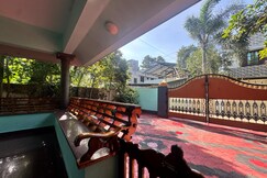 Elora Homestay 3BR AC Villa