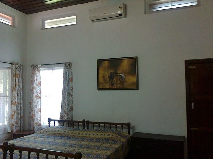 Fenn Hall | Rooms in a Homestay - Tap to explore photos