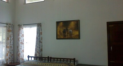 Fenn Hall | Rooms in a Homestay Room Type - Golden Pond - Temp. Non AC
