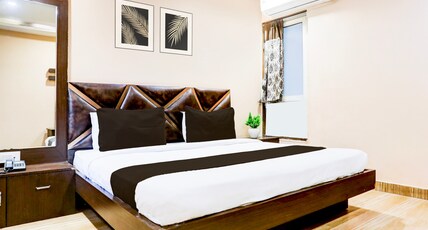 Collection O Kampoo Tiraha Road Formerly Siddhi Vinayak Room Type - Deluxe