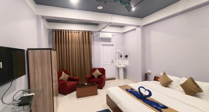 PuHoR Mansion: A Guest House Room Type - Room Dihing Patkai (AC)