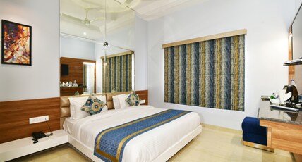 Vacation Inn Room Type - Super Deluxe Room