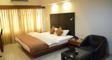 Hotel Yuvraj Room Type - Regency Room