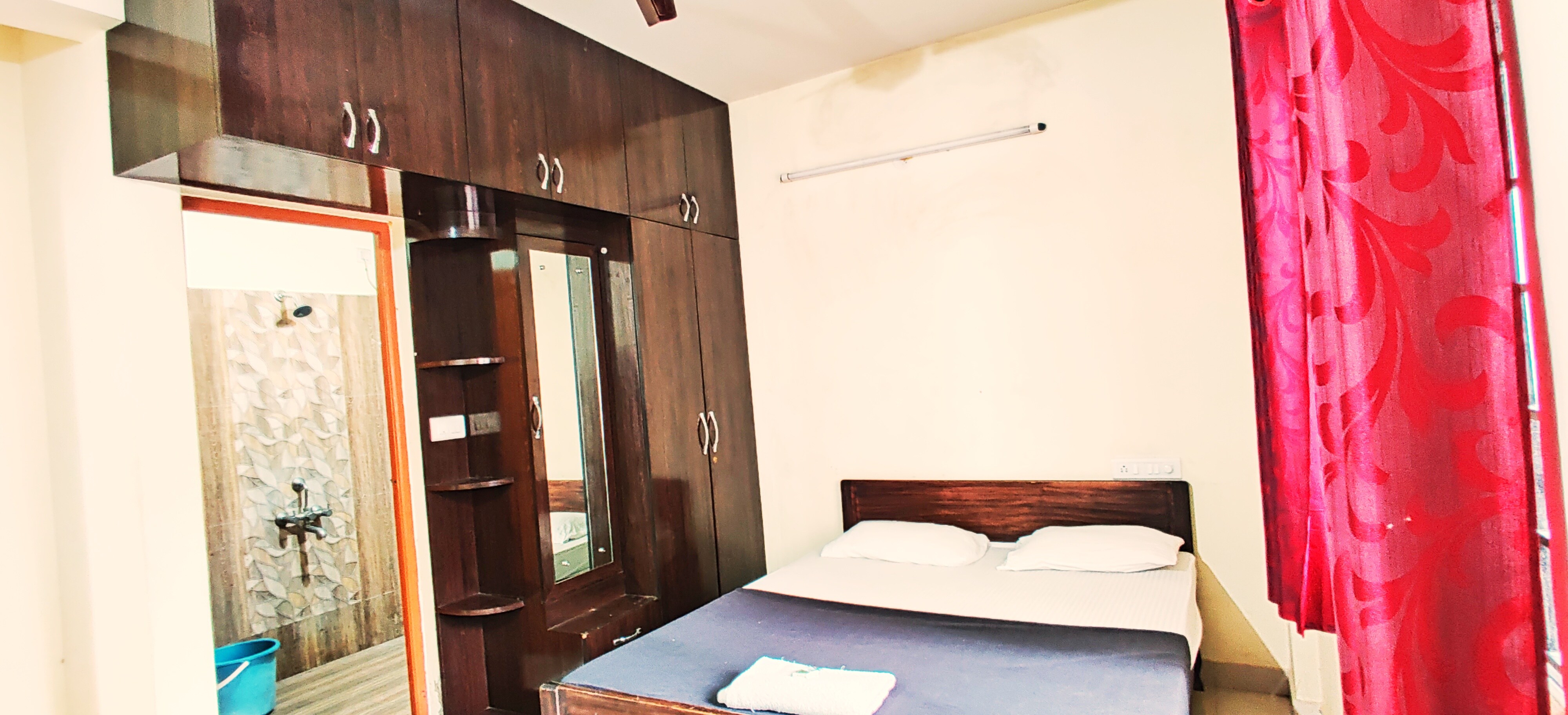 Love Dale Homestay Bengaluru | LD2 - Tap to explore photos