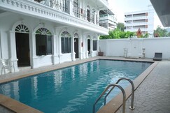 Chic Boutique Hotel Patong