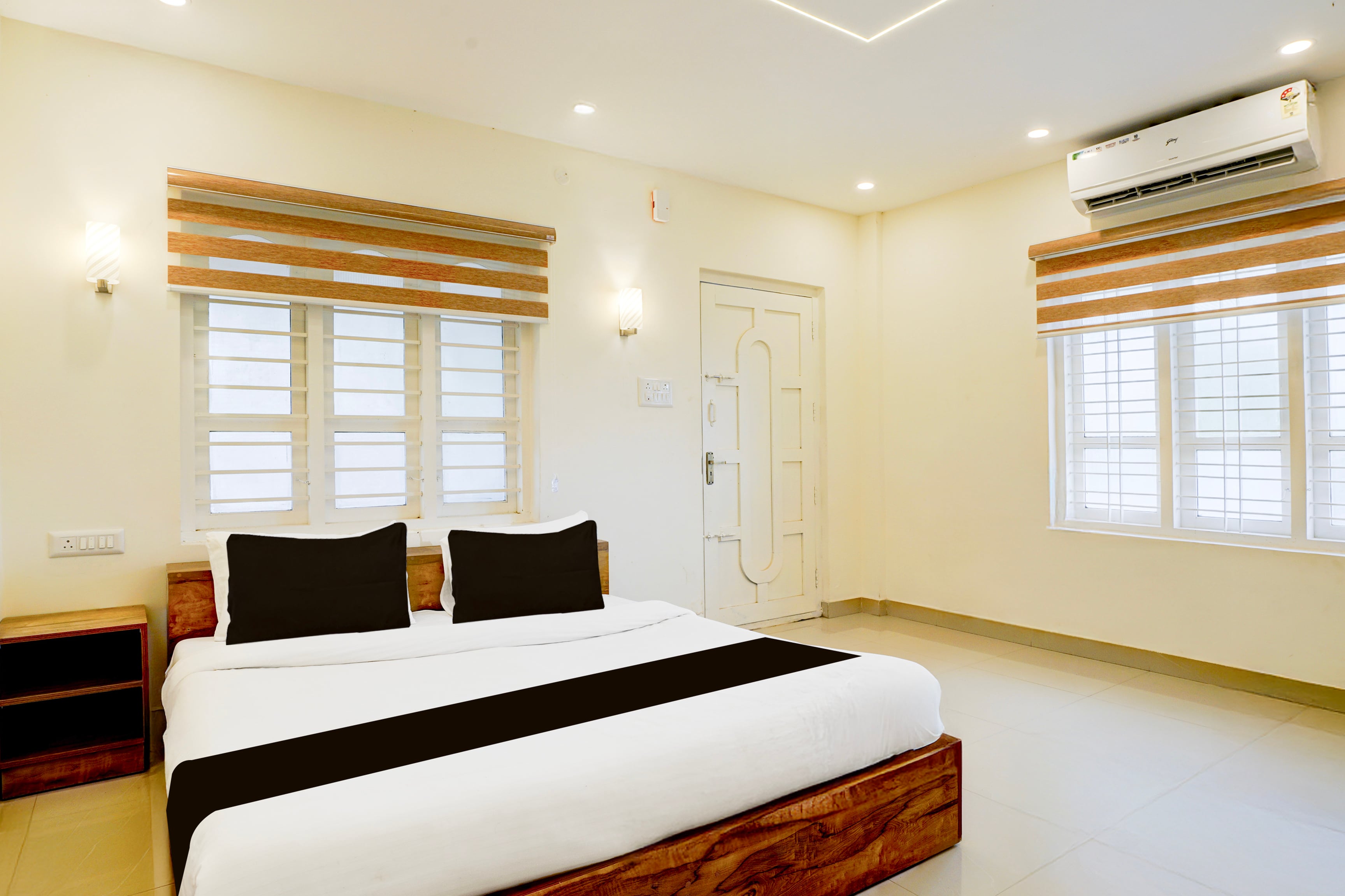 Hotel O Alleppey Inn - Tap to explore photos