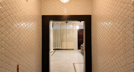 Shri Radha Nikunj Vatika Room Type - Shri Radha Nikunj Vatika