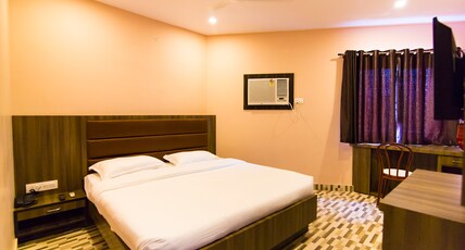 Hotel JOY Room Type - Deluxe Room