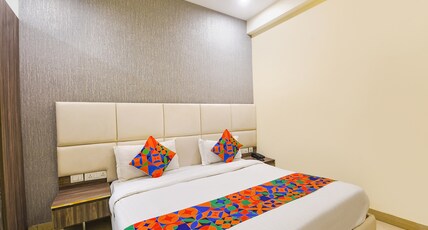 FabHotel Monsella Room Type - Deluxe Room