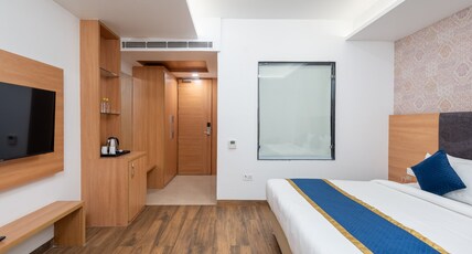 Hotel Calista Boutique near IGI Airport Room Type - Double Bed Deluxe Room Hotel Calista Boutique near IGI Airport Room Type - Double Bed Deluxe Room