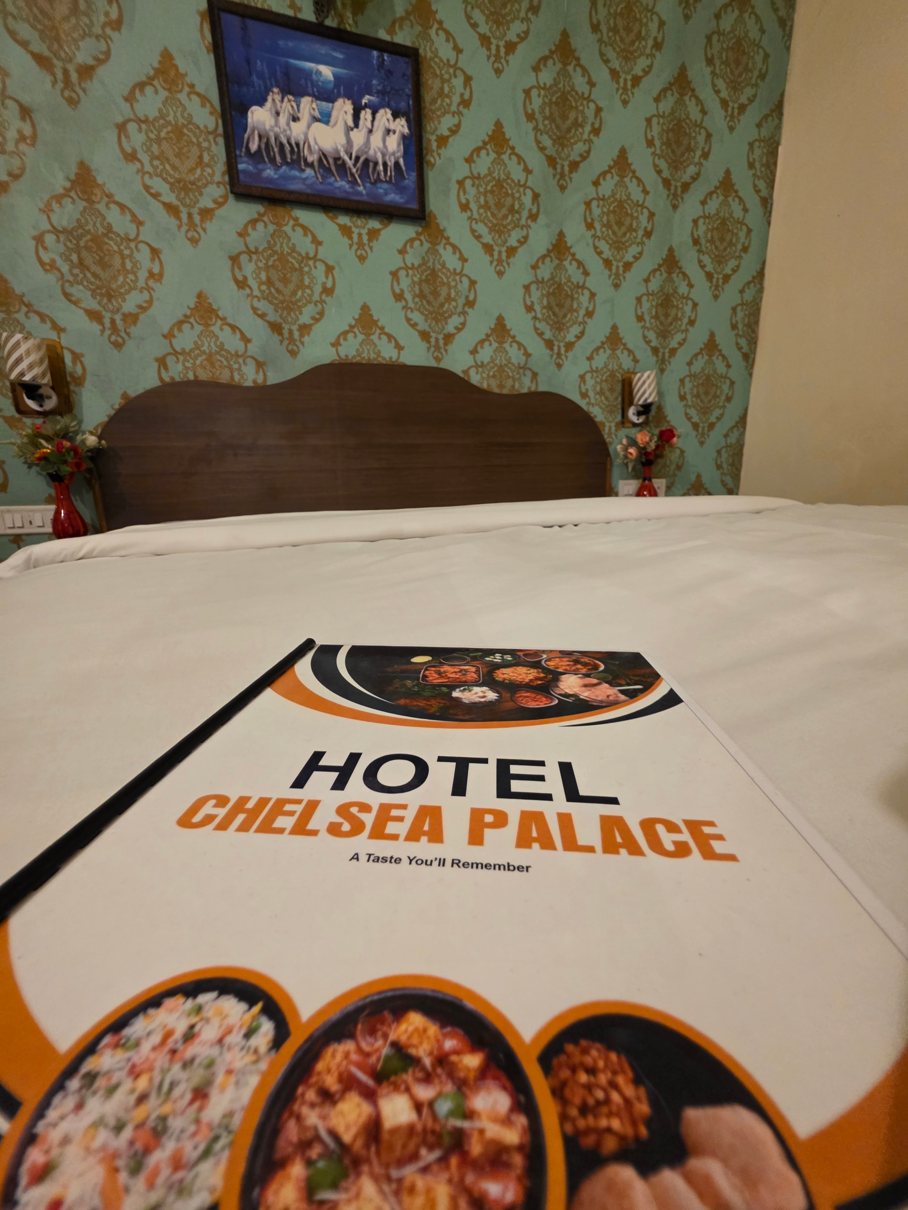 HOTEL CHELSEA PALACE - Tap to explore photos