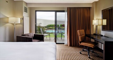DoubleTree by Hilton Pleasanton at The Club Room Type - 1 KING - PATIO - GARDEN VW