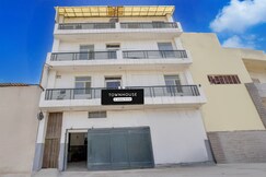 Super Townhouse Mundka Metro Station Delhi Formerly Hotel Hazel