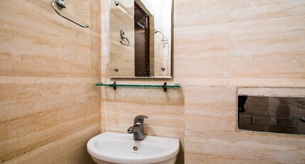 Hotel Kanha Palace Room Type - Classic (2X) Hotel Kanha Palace Room Type - Classic (2X)