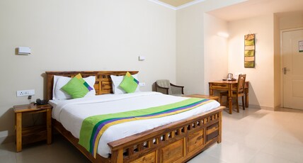 Treebo The Anchorage Malviya Nagar Room Type - Deluxe Room