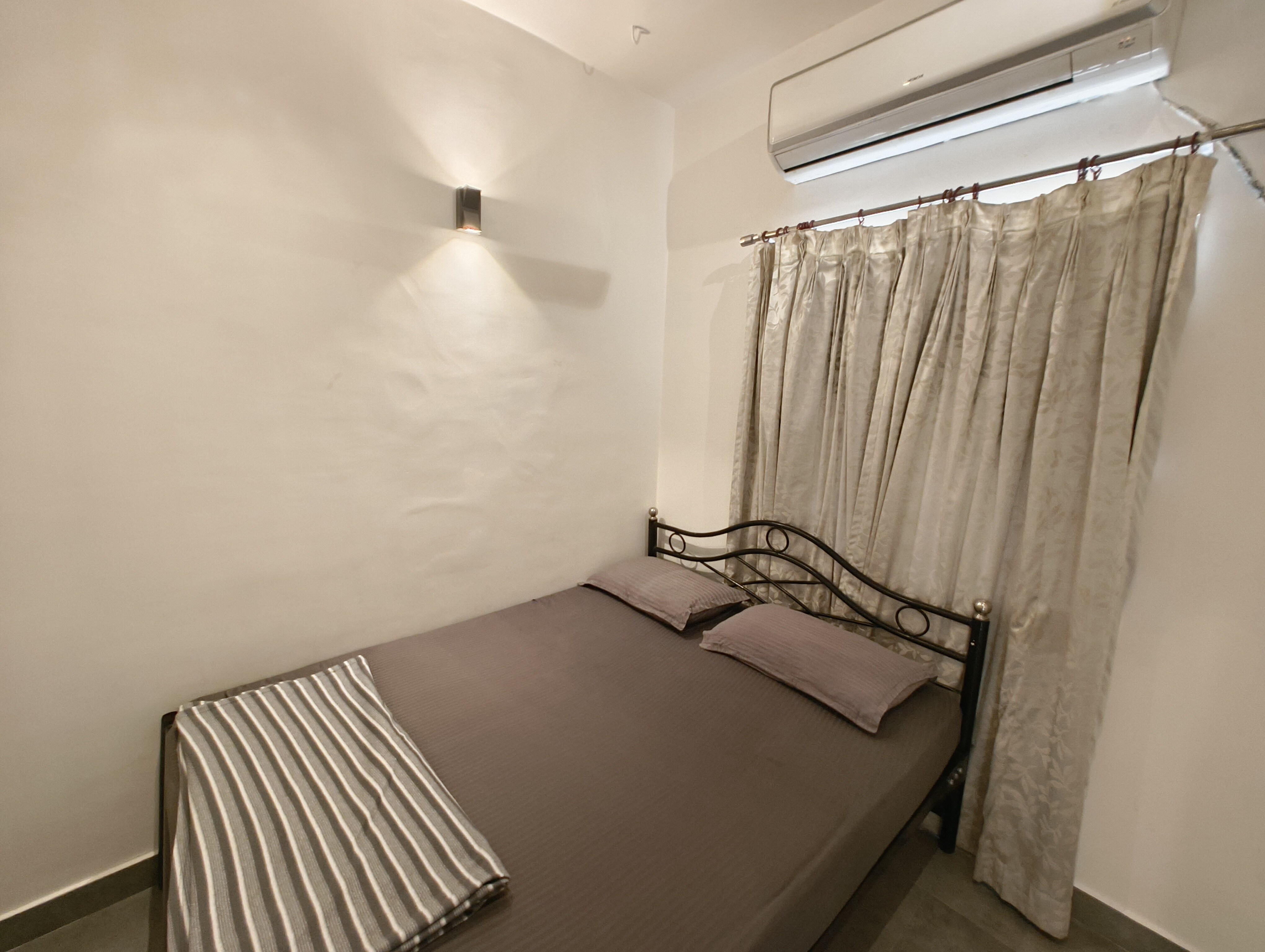 Avvai Ramanathan Service Apartment - Tap to explore photos