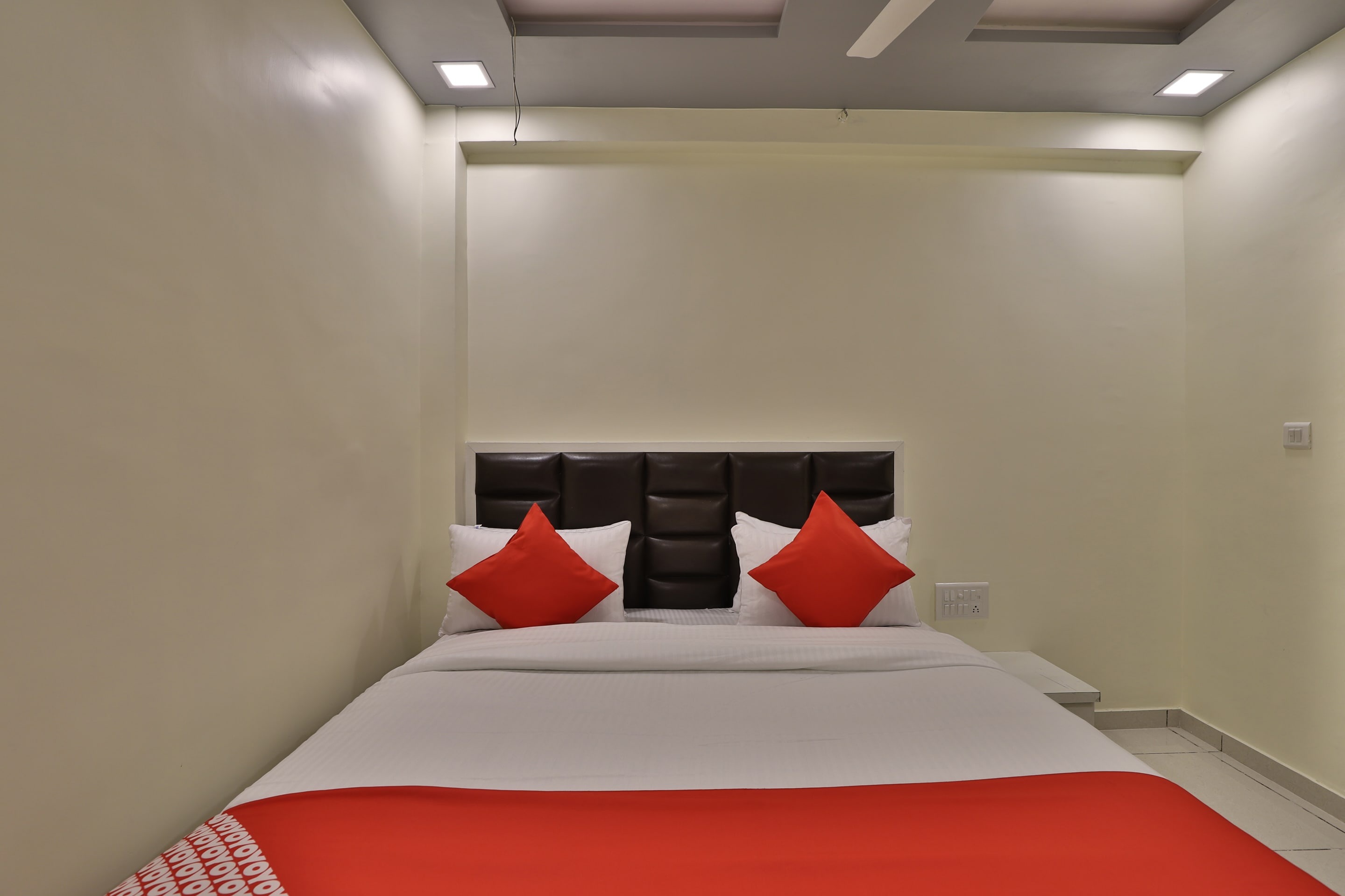 Hotel O Sunway - Tap to explore photos