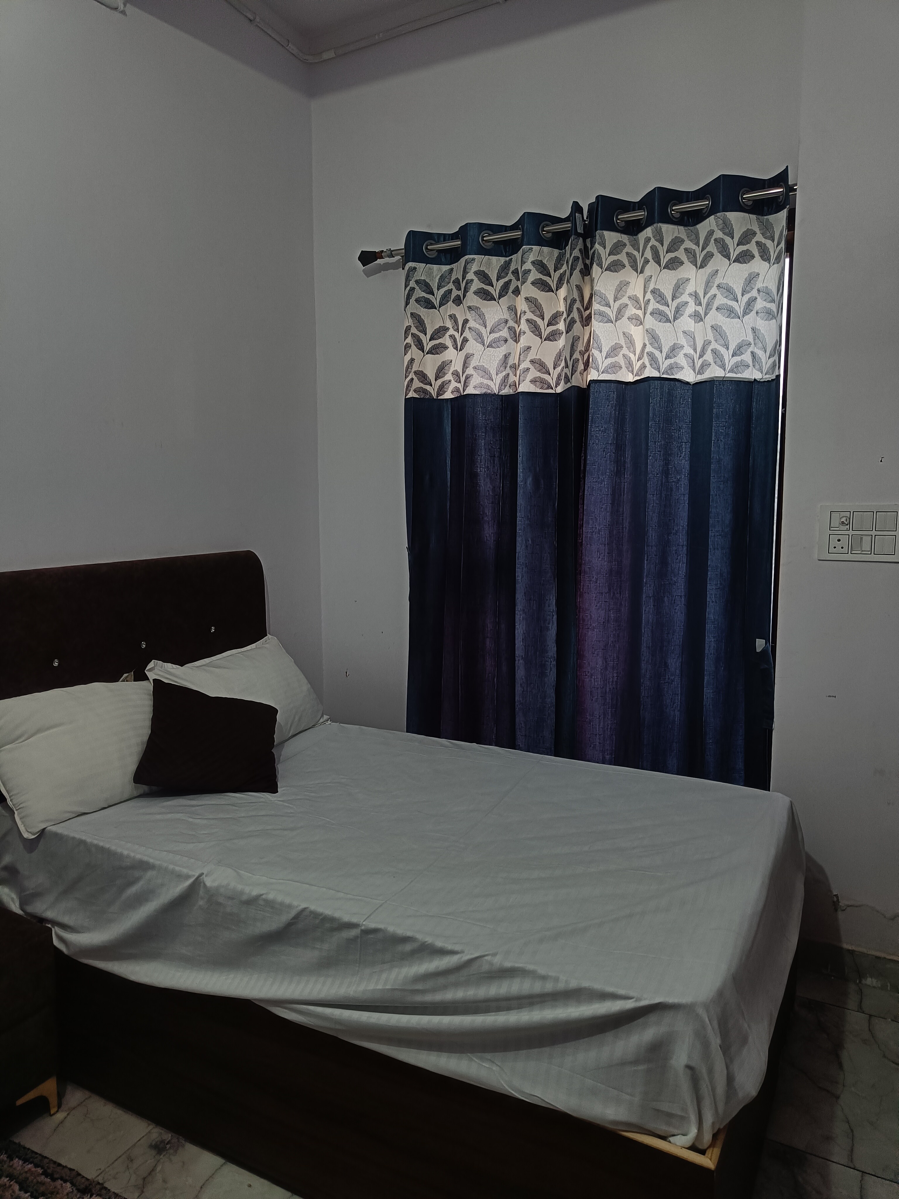 Gagan Hotel - Tap to explore photos