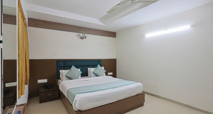 Hotel Venue Inn Room Type - DELUXE ROOM