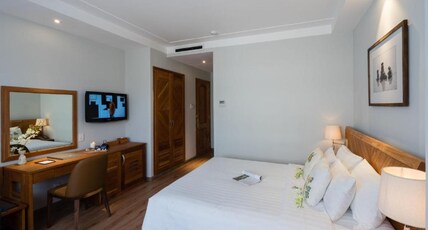 Silverland Yen Hotel Room Type - Premier Deluxe Room Silverland Yen Hotel Room Type - Premier Deluxe Room
