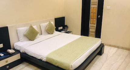 Hotel Sundaram Room Type - Super Deluxe Room Hotel Sundaram Room Type - Super Deluxe Room