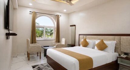 MOMENTS RESORT Room Type - Deluxe Room