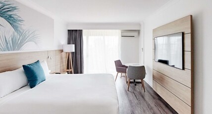 Novotel Cairns Oasis Resort Room Type - Deluxe Room 1 King Bed